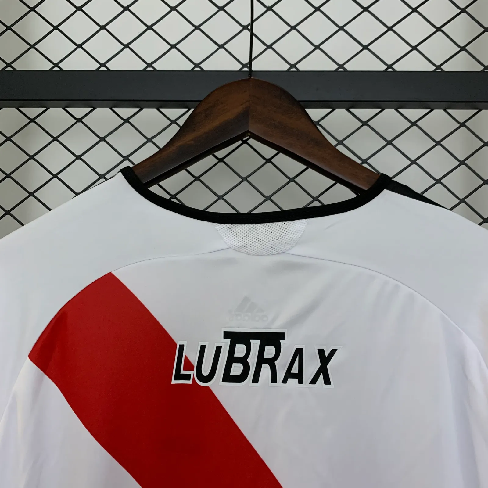 Retro Long Sleeve River Plate 06/07 Home