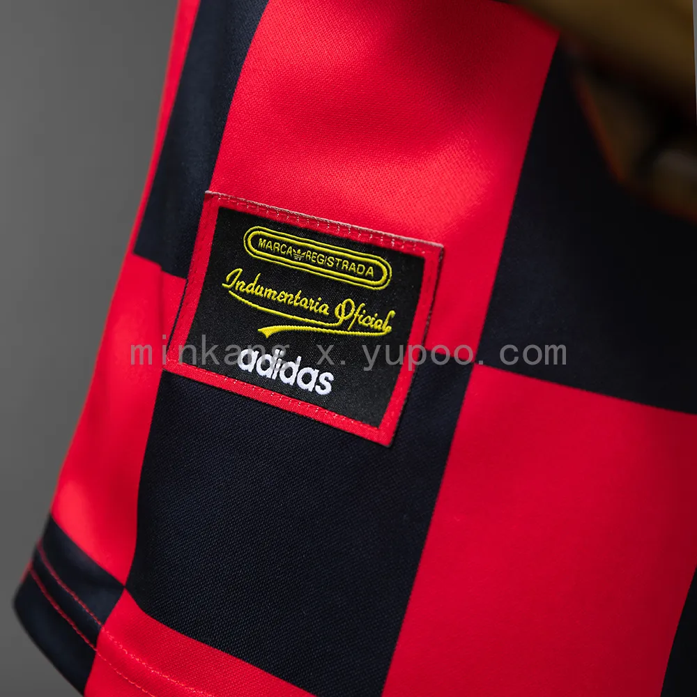 Newell's Old Boys 97/98 Home Retro Jersey — 1/2