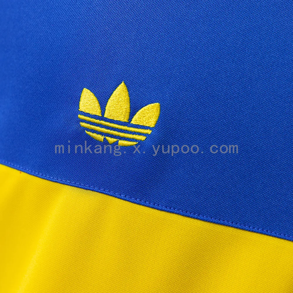Retro 1981 Boca Juniors home — 2/2