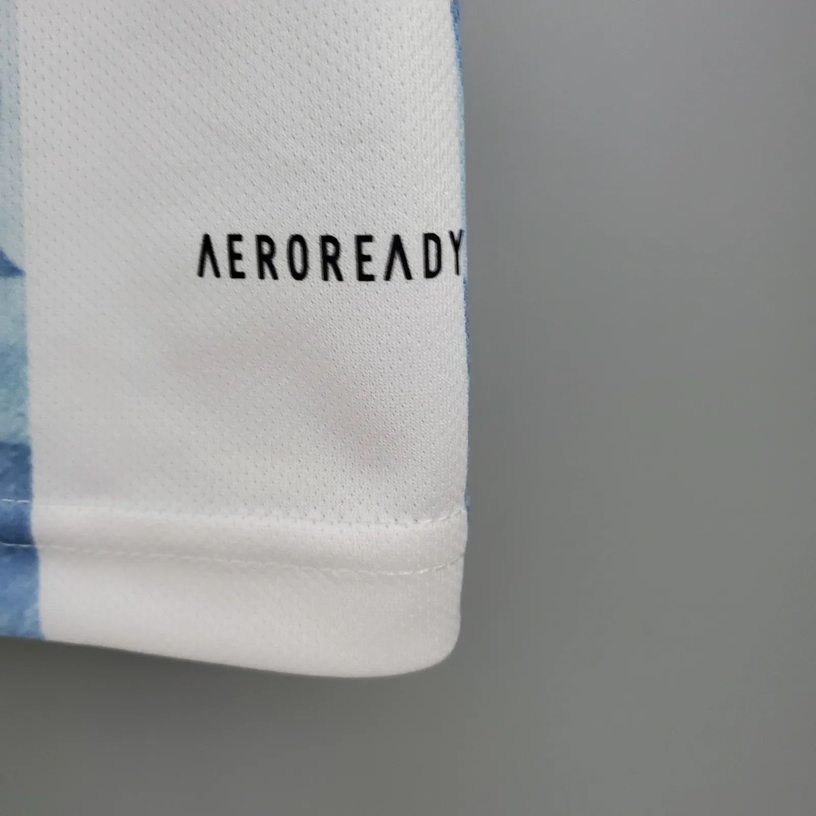 2020 Argentina home — 2/2