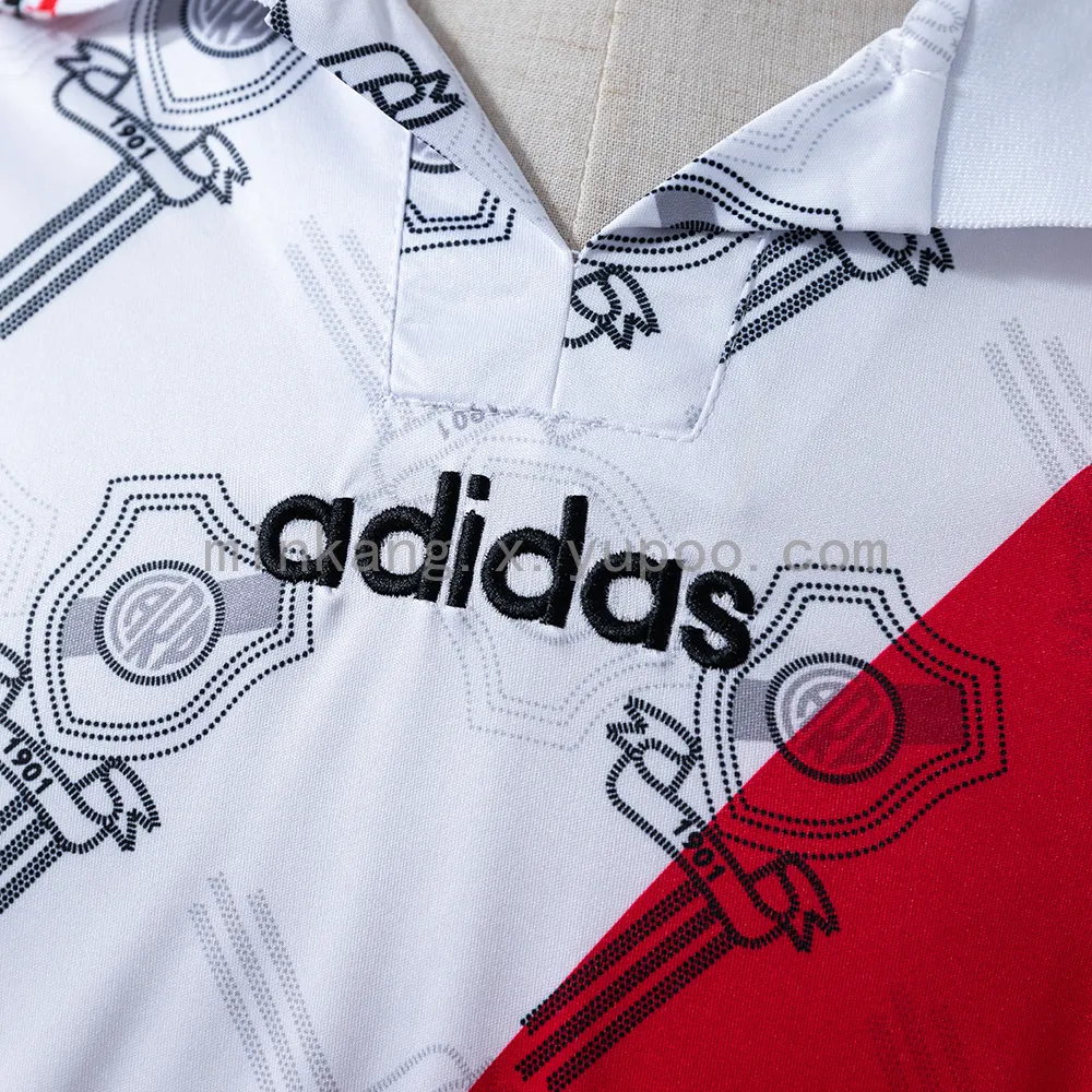 Retro River Plate 95/96 home — 2/2
