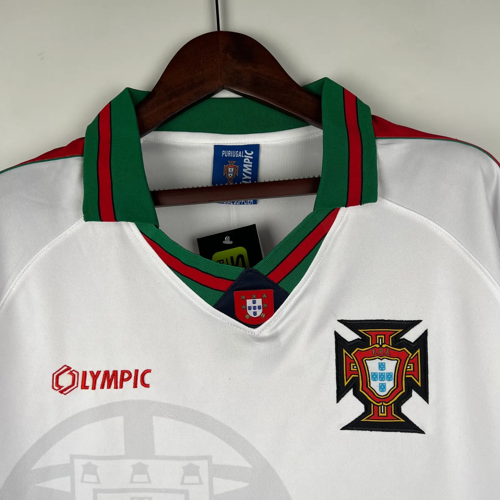 Retro Portugal 96/97 away — 2/2