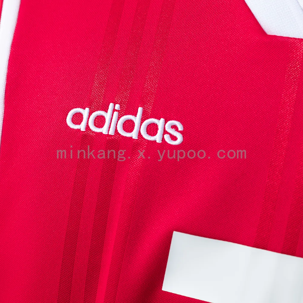 Retro 97/98 Benfica Home — 2/2