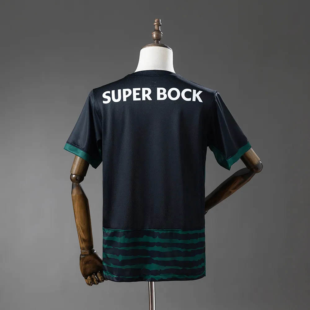 Sporting CP 25/26 Christmas Special Edition Jersey — 2/2