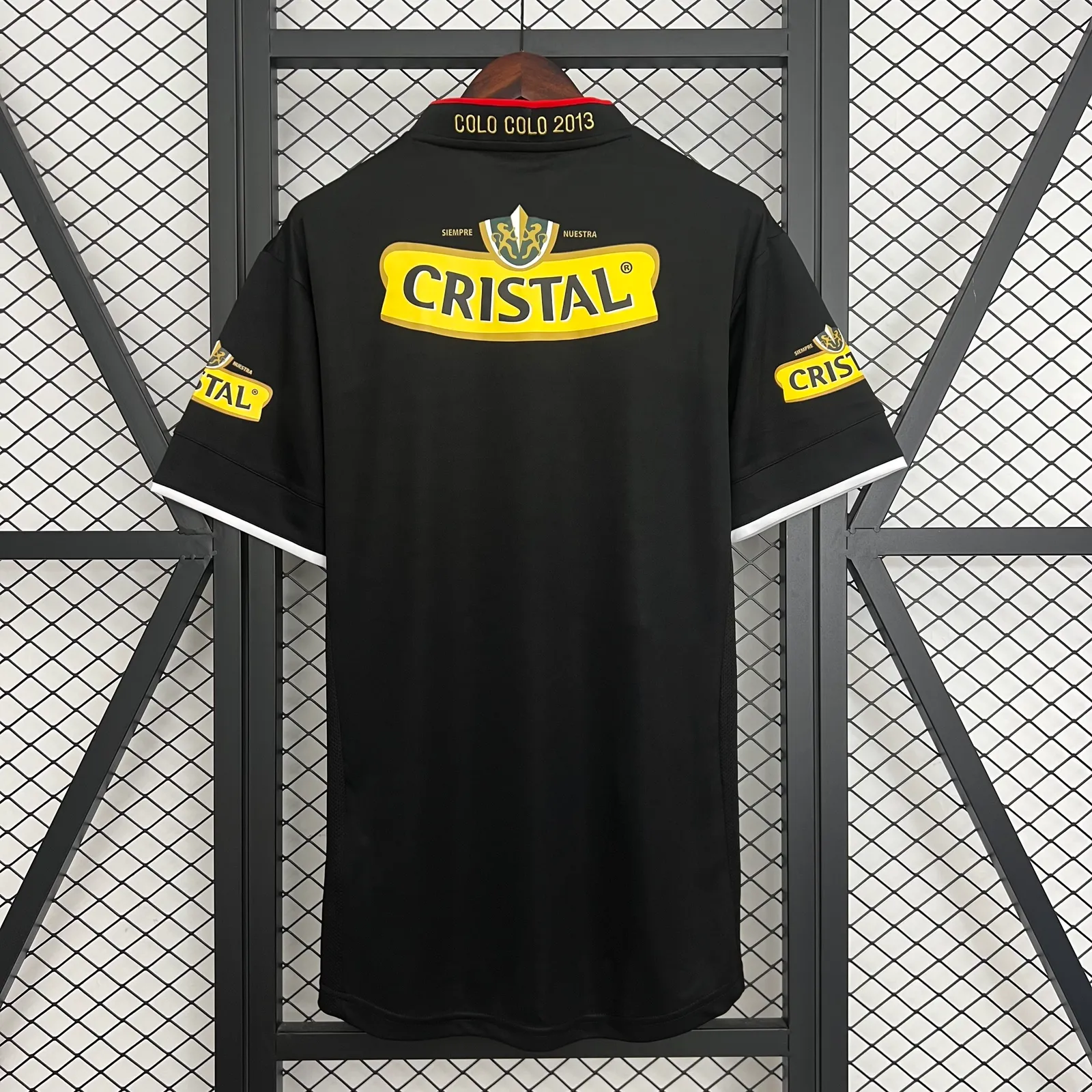 Retro Colo Colo 2013 Away — 2/2