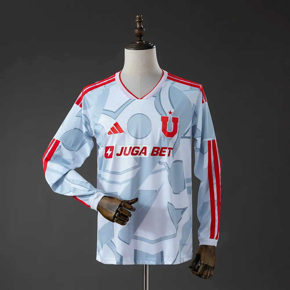 Universidad de Chile 26/27 Long Sleeve Jersey — 1/2