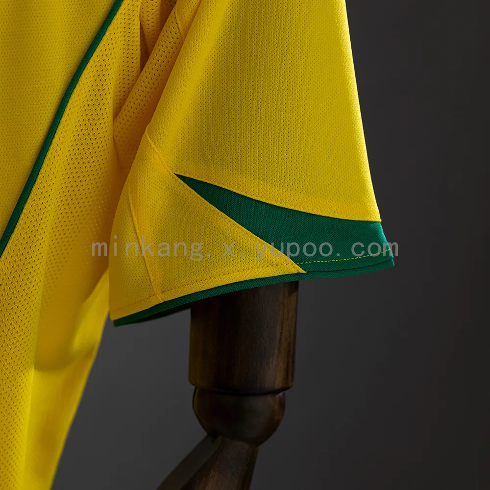 Retro 2004/06 Brazil homeS-XXL — 1/2