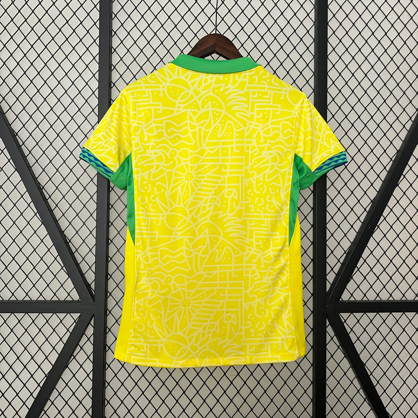 2024 Women's Brazil Home — 2/2