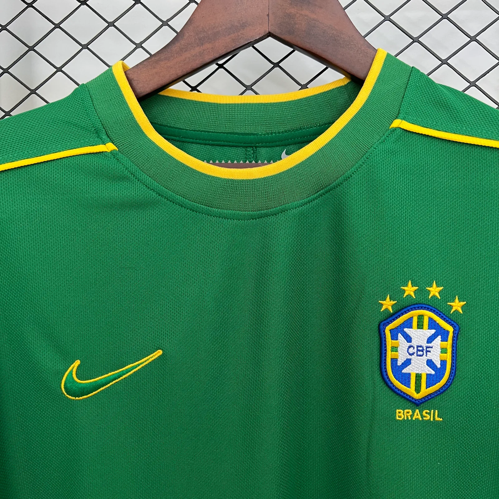 Retro Brazil 1998 Goalkeeper Green — 2/2