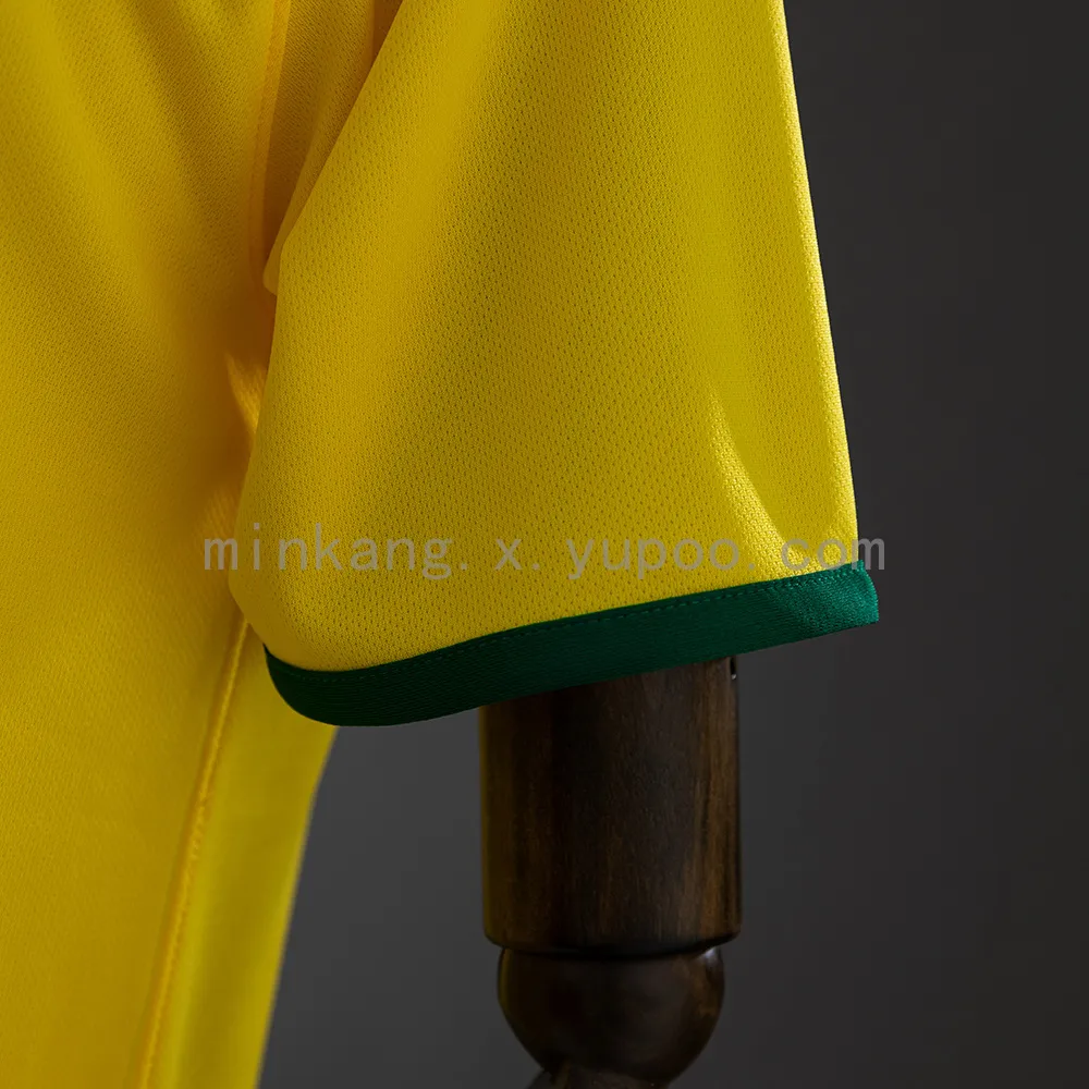 Brazil 2014 Home Retro Jersey — 2/2