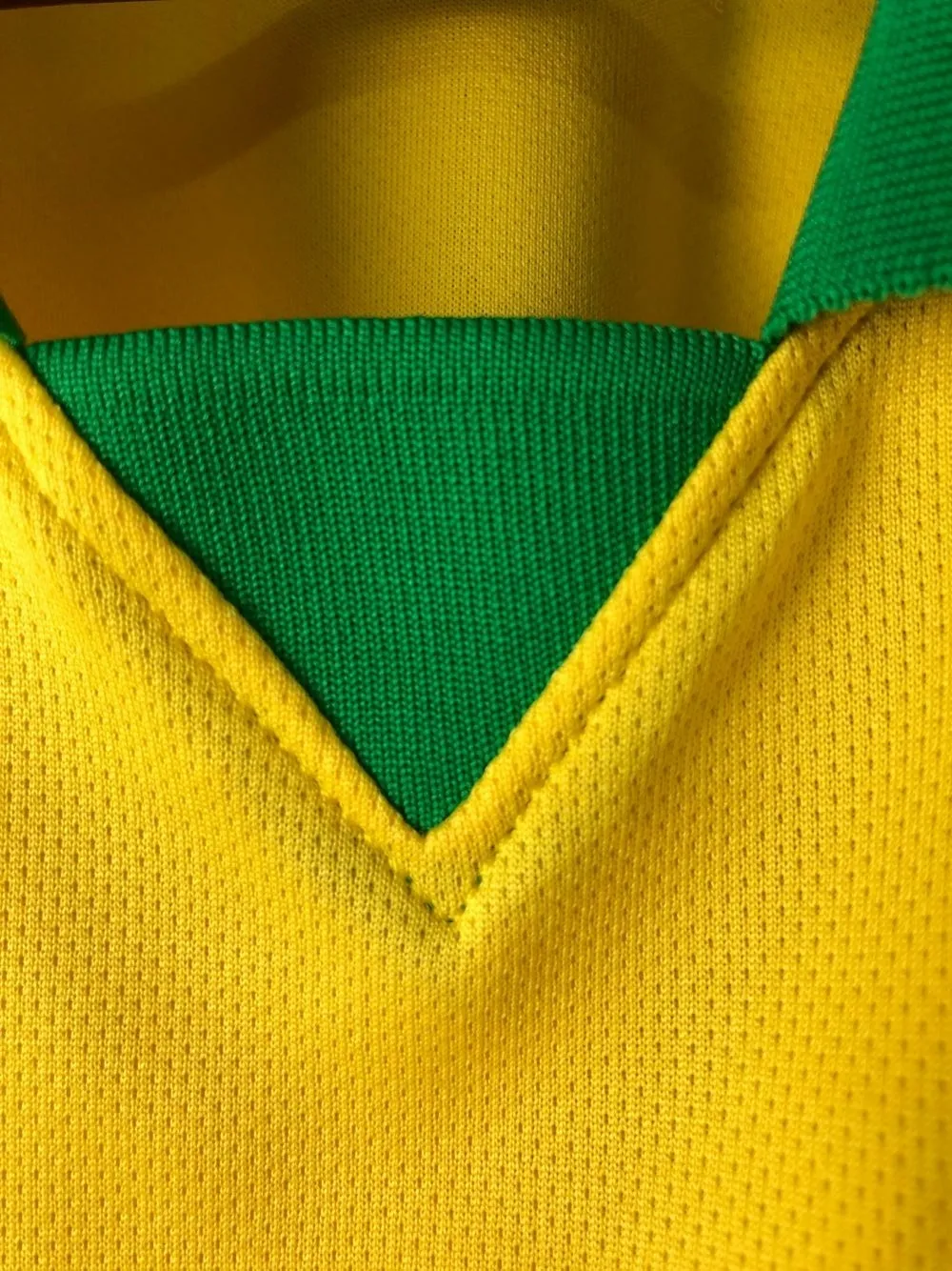 19-20 Brazil home Made in Indonesia 1:1 — 2/2