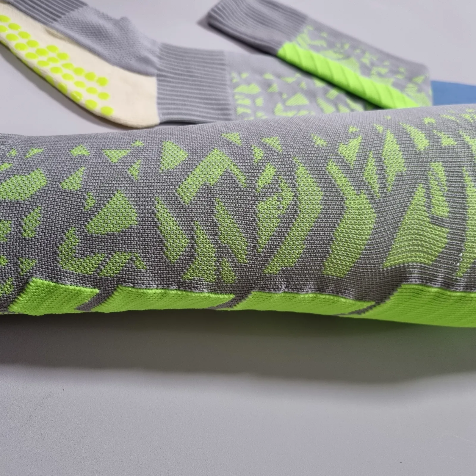 K/SOCKS#0027 — 2/2