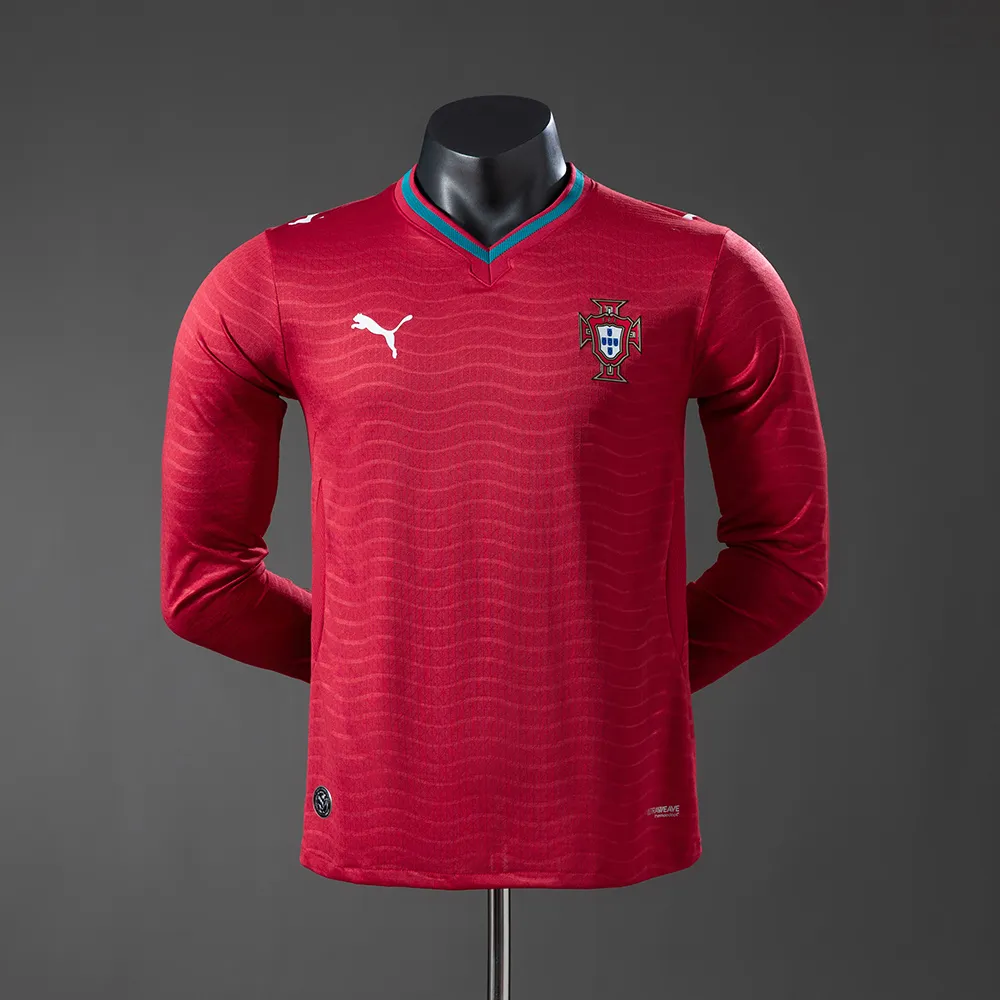 Portugal 2026 Home Player Version Long-Sleeve Jersey — 1/2
