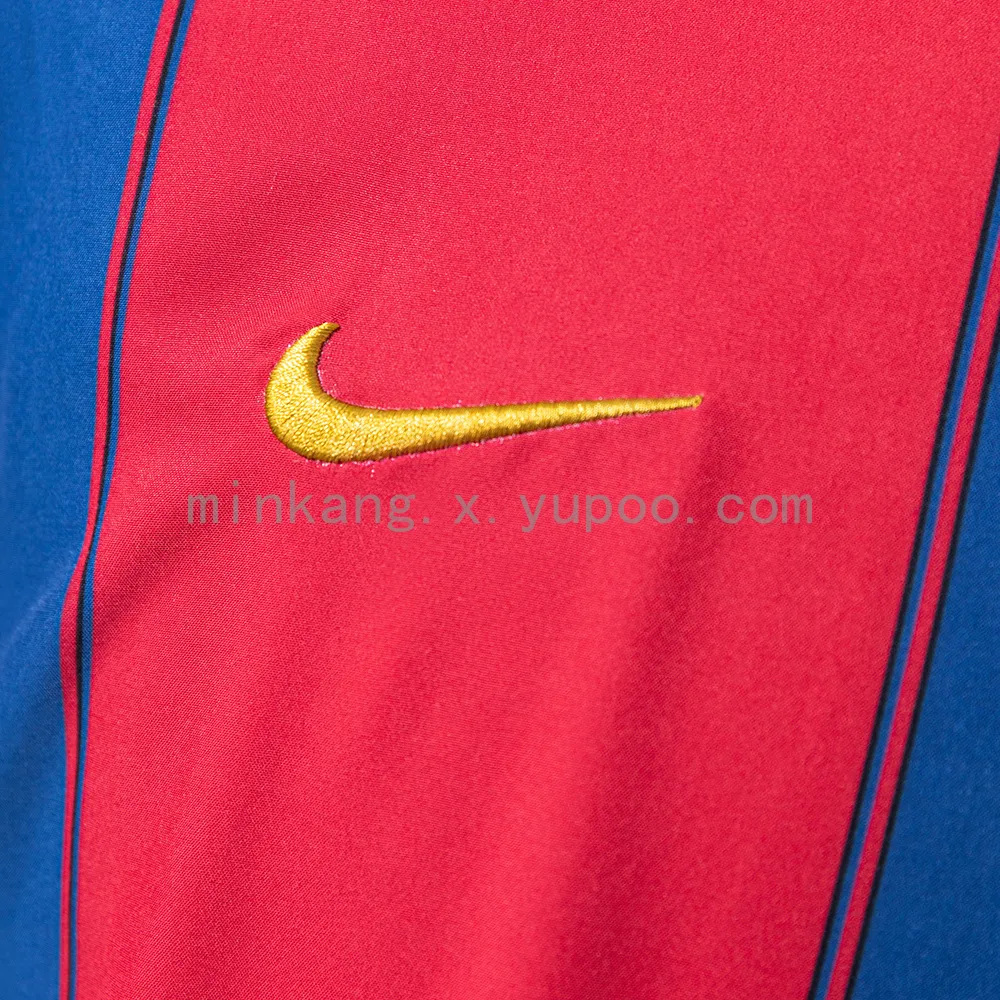 Retro 03/04 Barcelona home — 2/2
