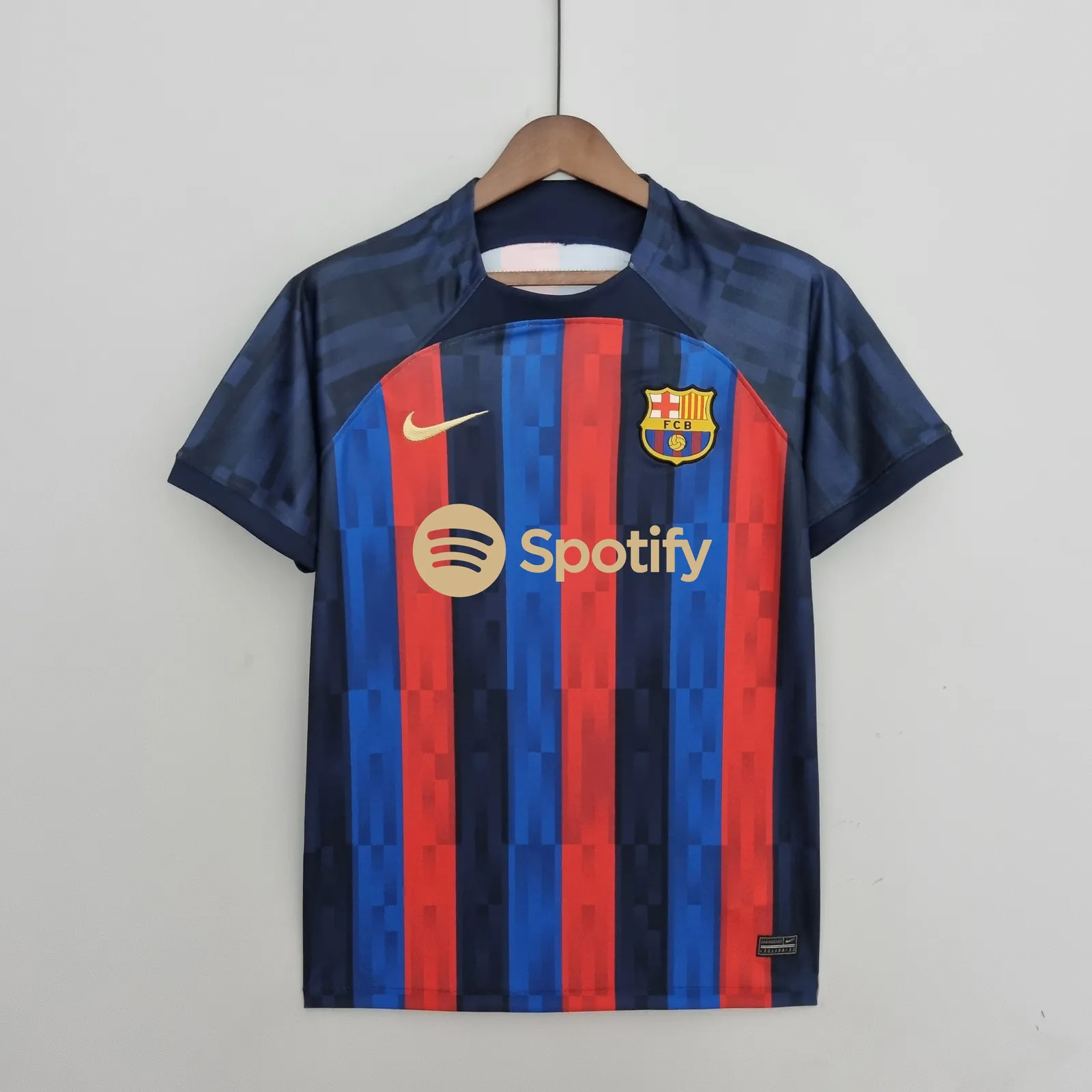 22/23 Barcelona home — 2/2