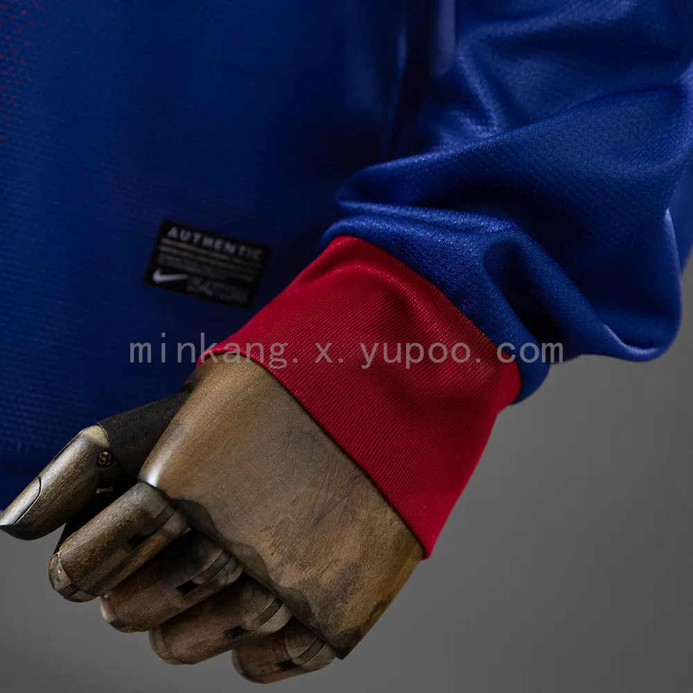 Retro long sleeve Barcelona 12/13 home — 2/2