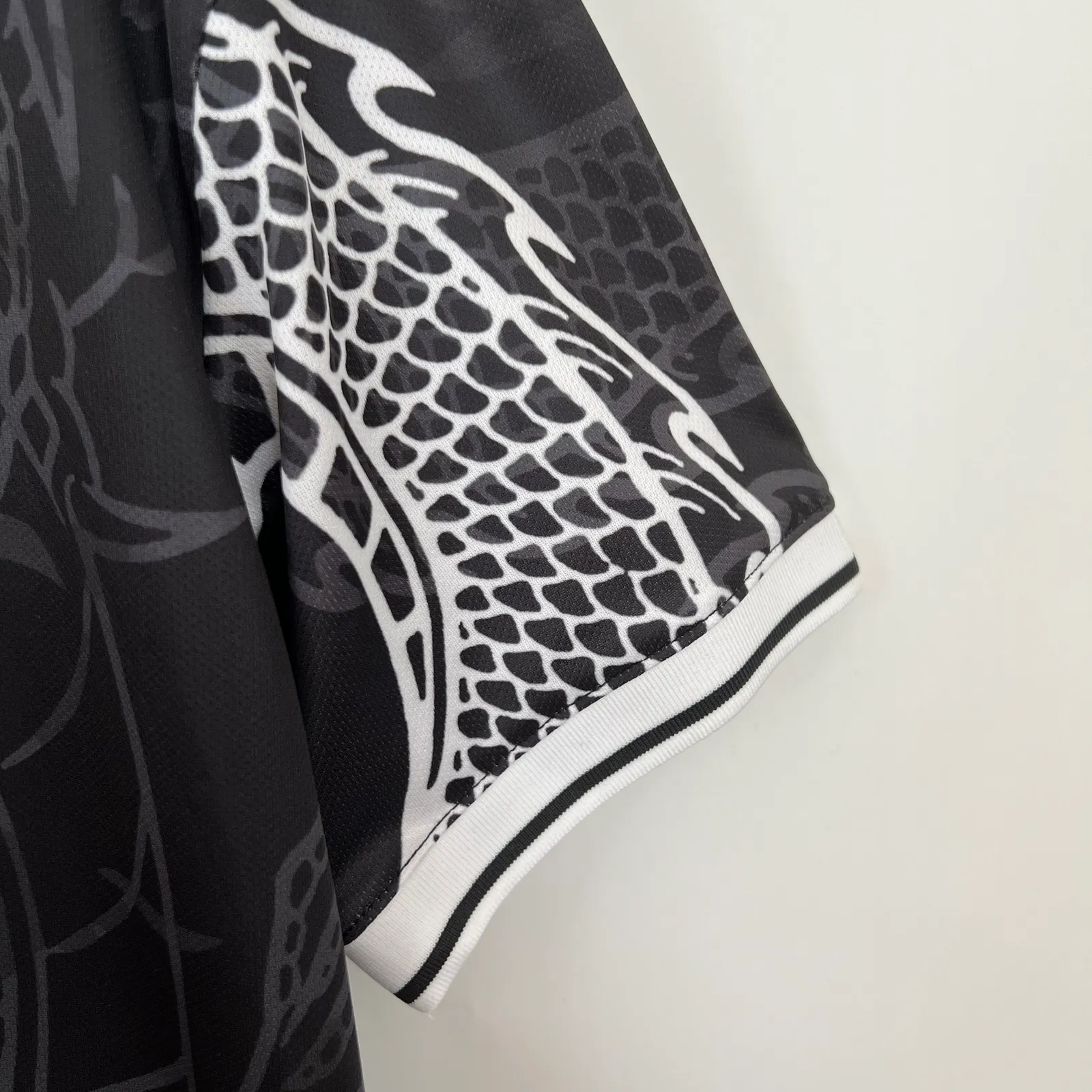 23/24 Real Madrid Special Edition Black — 2/2