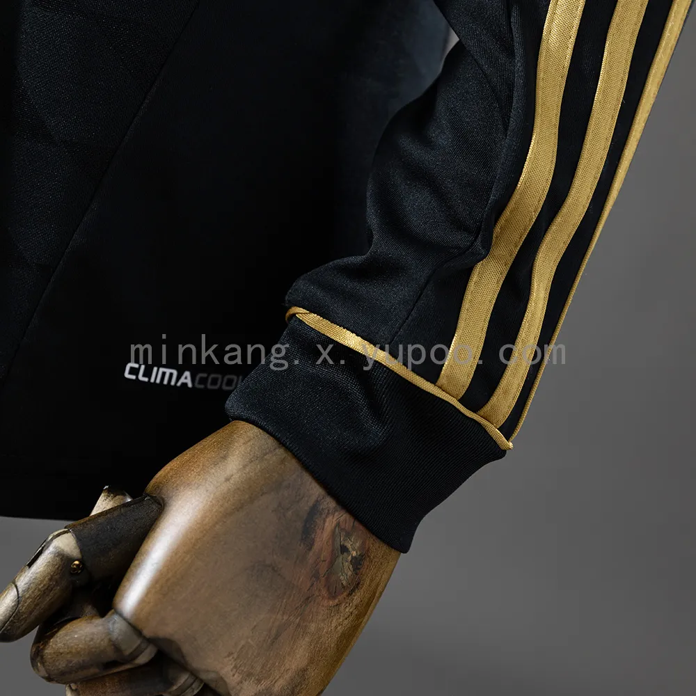 Retro Long Sleeve Real Madrid 11/12 Away