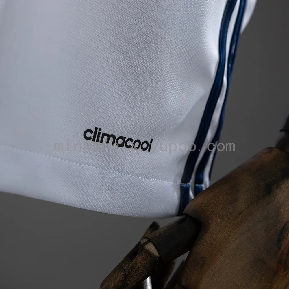 Retro Real Madrid 16/17 Home
