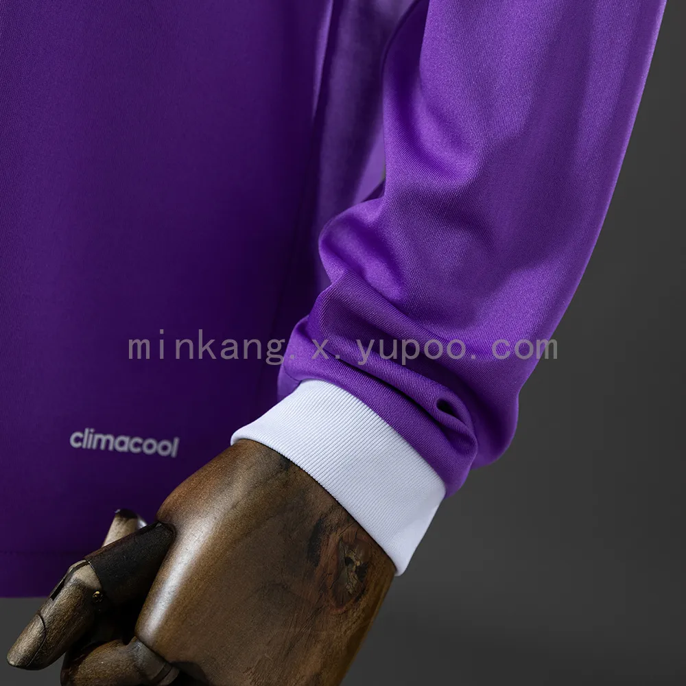 Retro long sleeve Real Madrid 16/17 away — 1/2