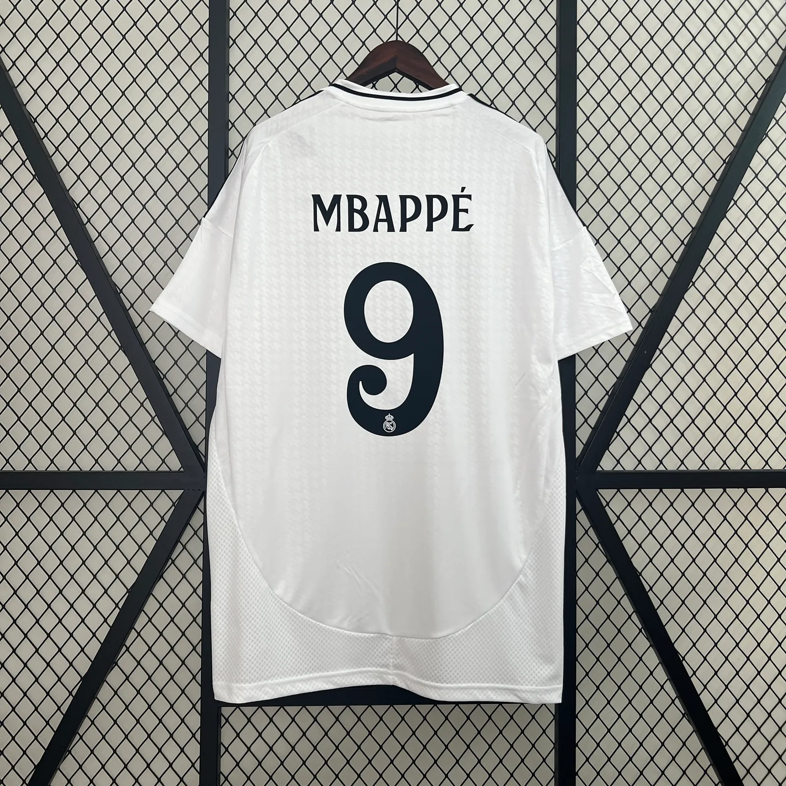 24/25 Real Madrid home — 2/2