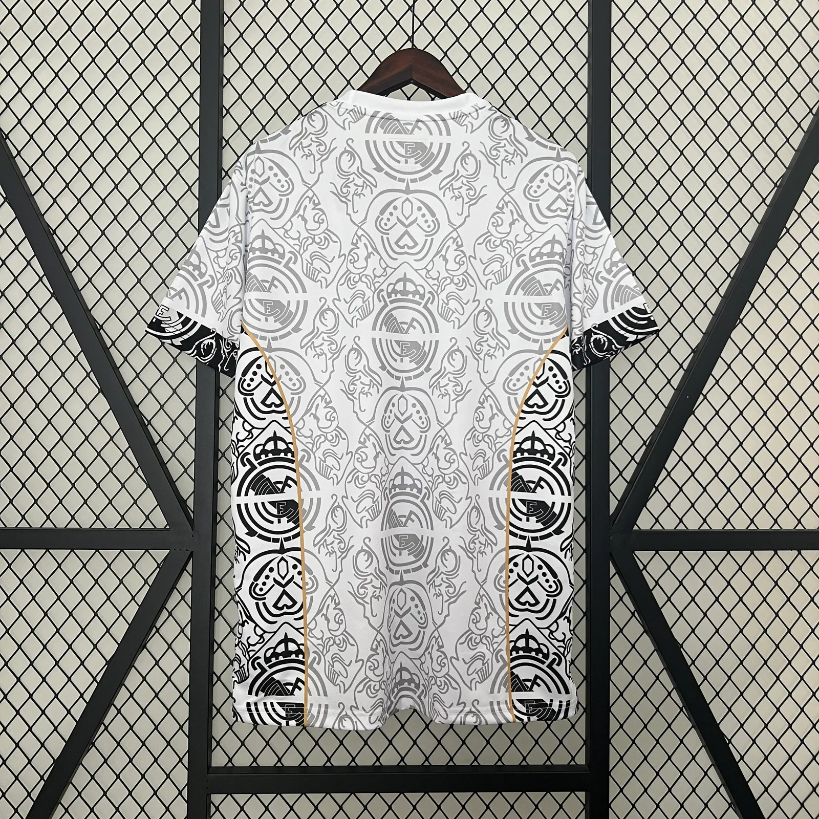 24/25 Real Madrid Special Edition — 2/2