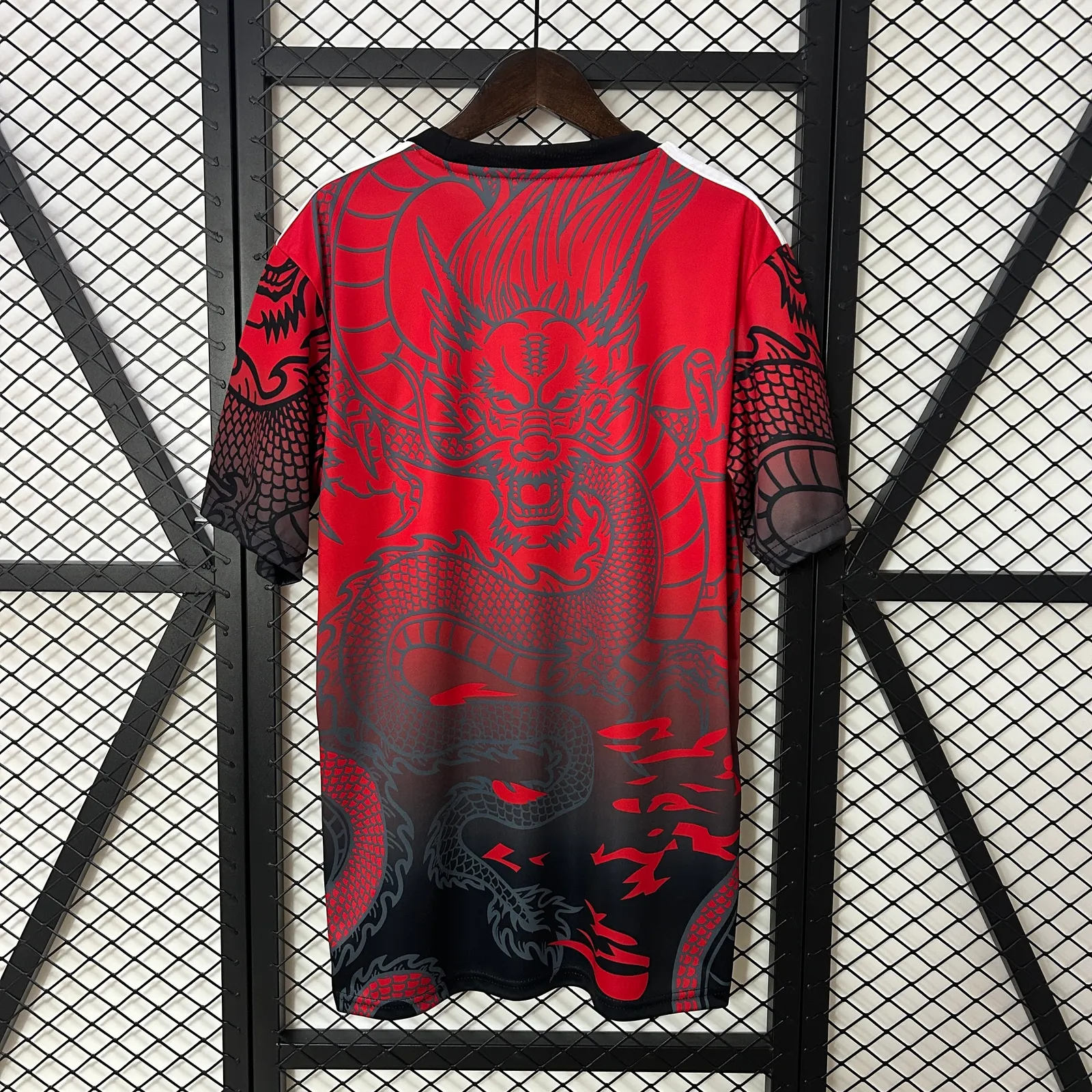 24/25 Real Madrid Red size — 2/2