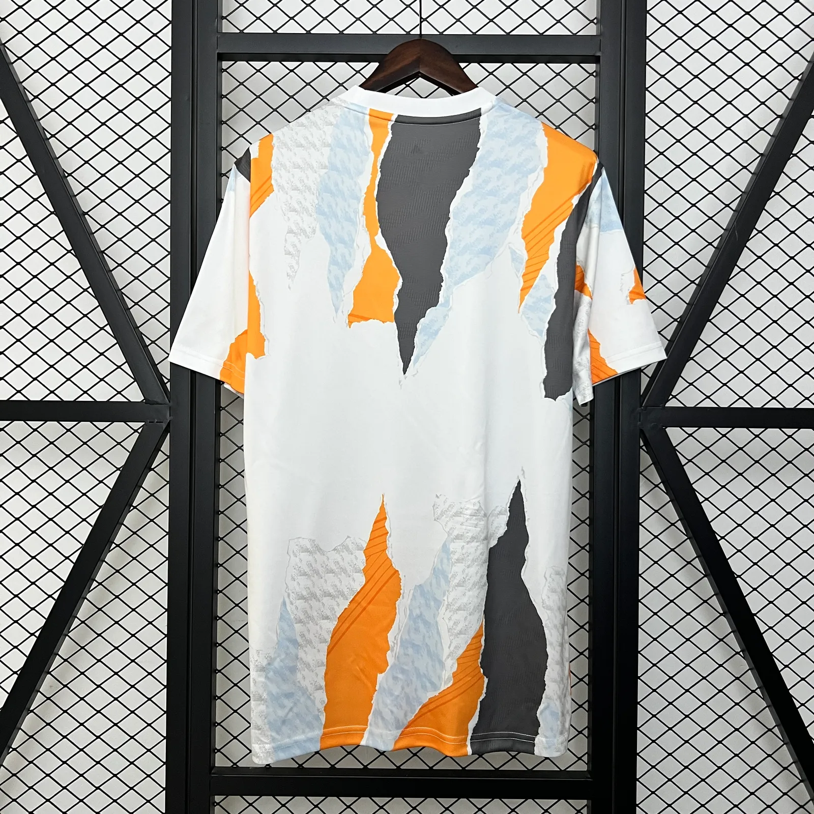 24/25 Real Madrid training suit — 2/2