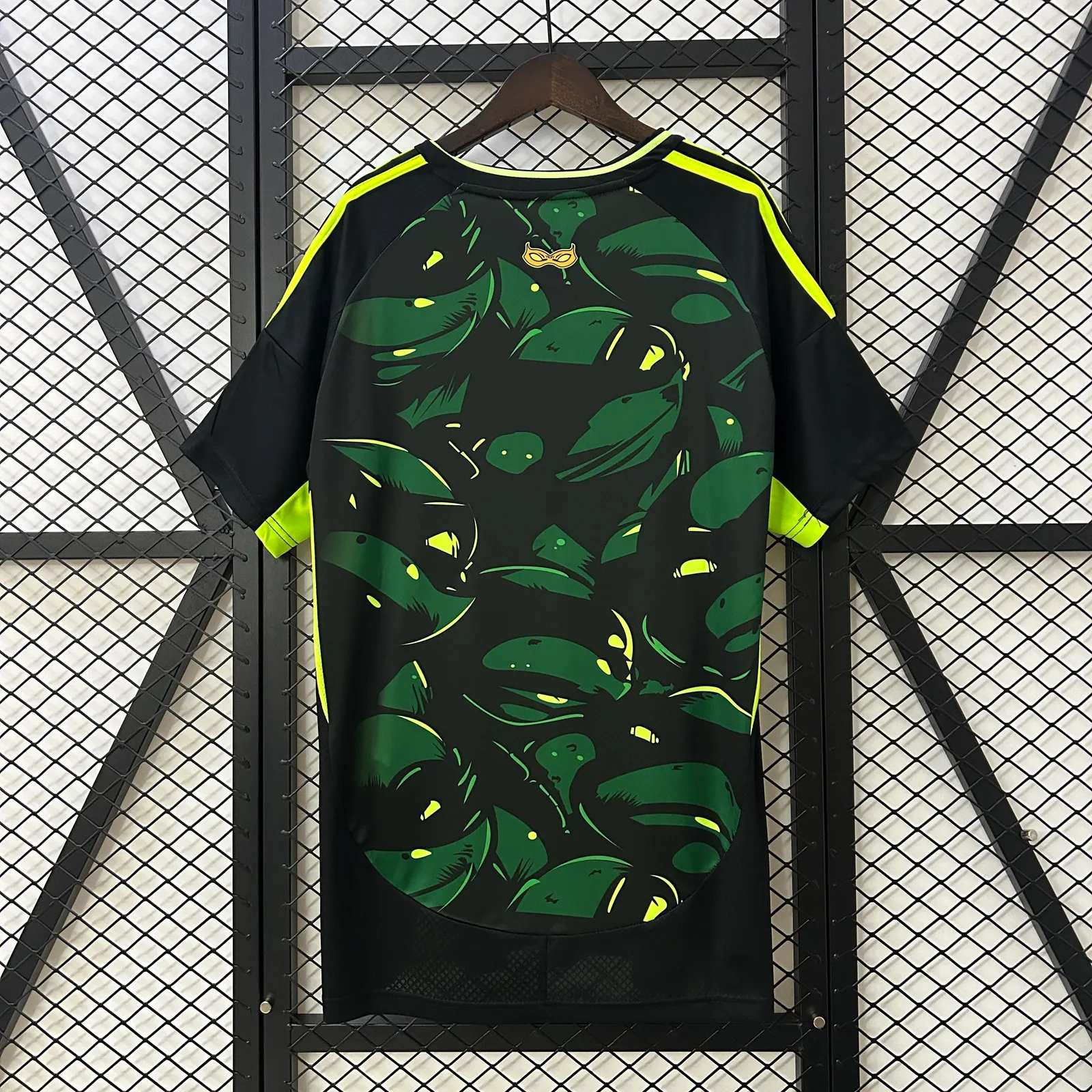 24/25 Real Madrid Green and black special edition Jersey — 1/2