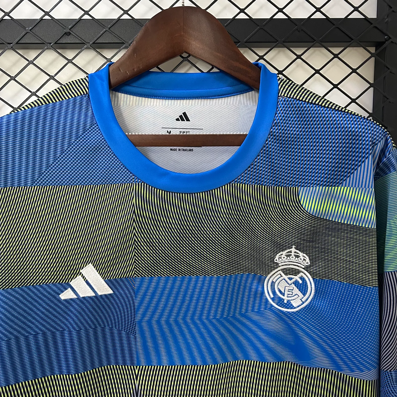 25/26 Real Madrid training uniform — 2/2