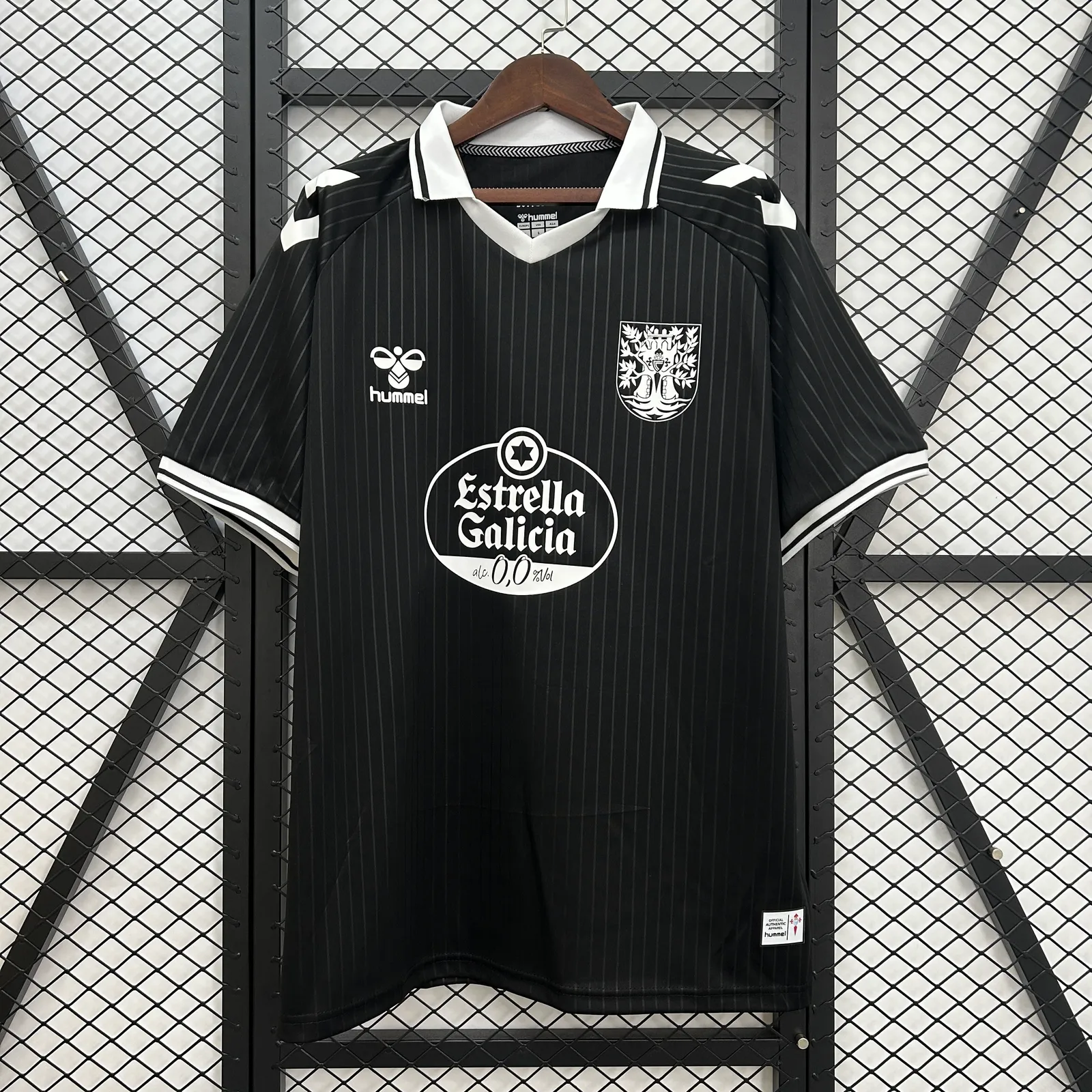 Celta de Vigo 100th Anniversary Edition Black — 2/2