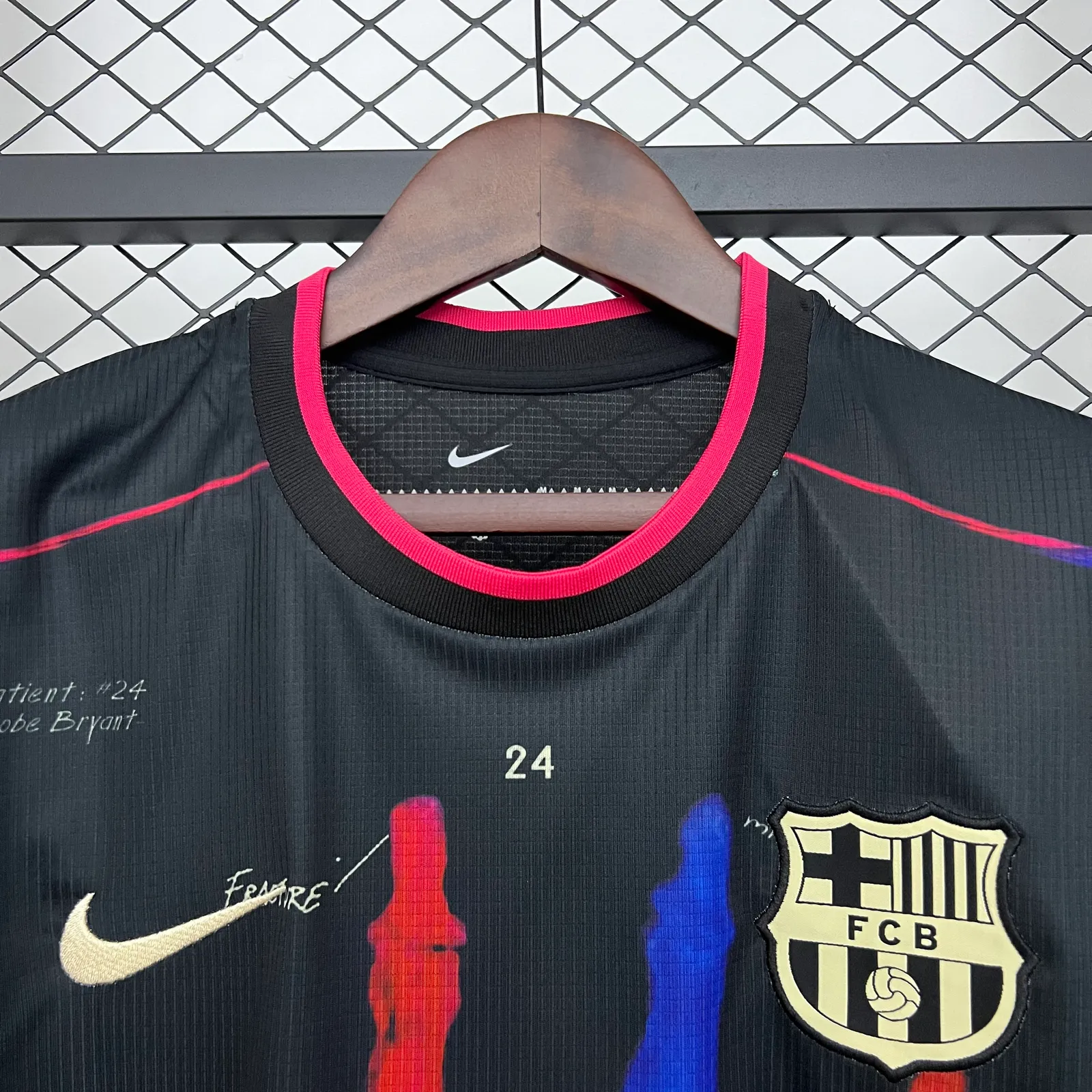 25/26 Barcelona Special Edition — 1/2