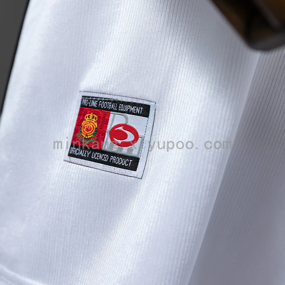 Retro Mallorca 01/02 White — 1/2