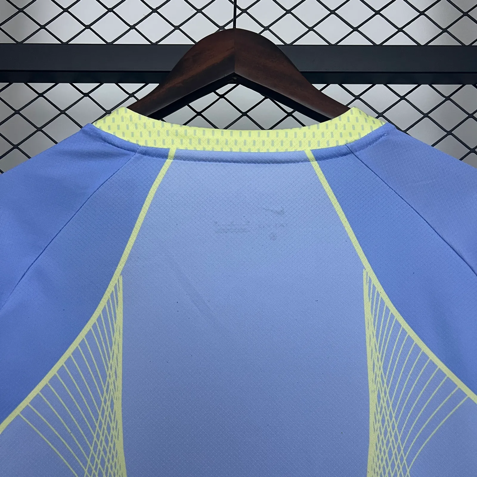 25/26 Barcelona Special Edition — 2/2