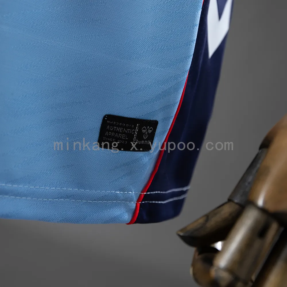 25/26 Celta de Vigo home — 1/2
