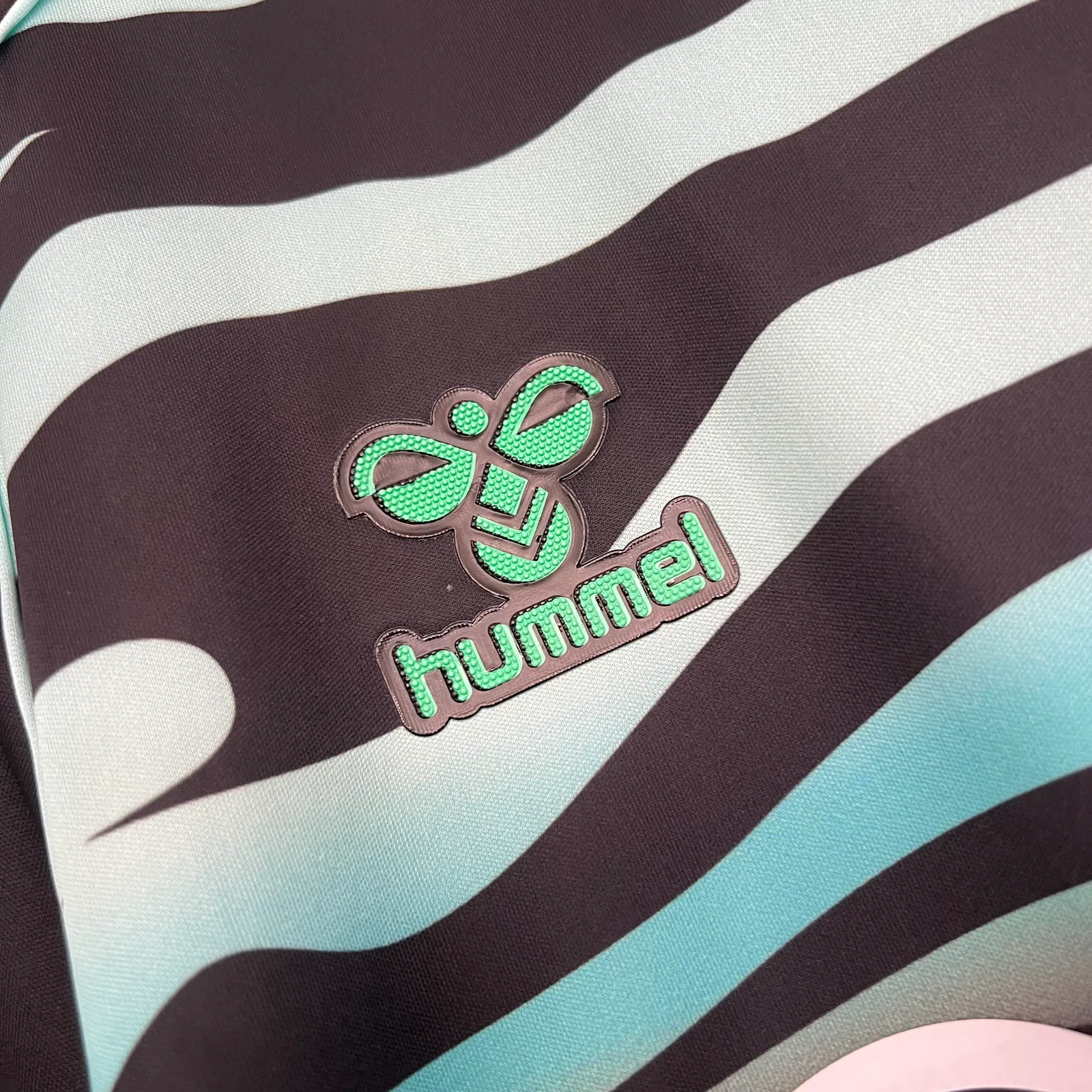 25/26 Real Betis third away — 2/2