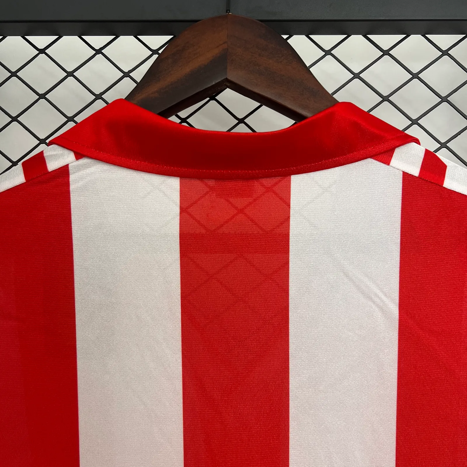 Retro Atletico Madrid 82/83 Home