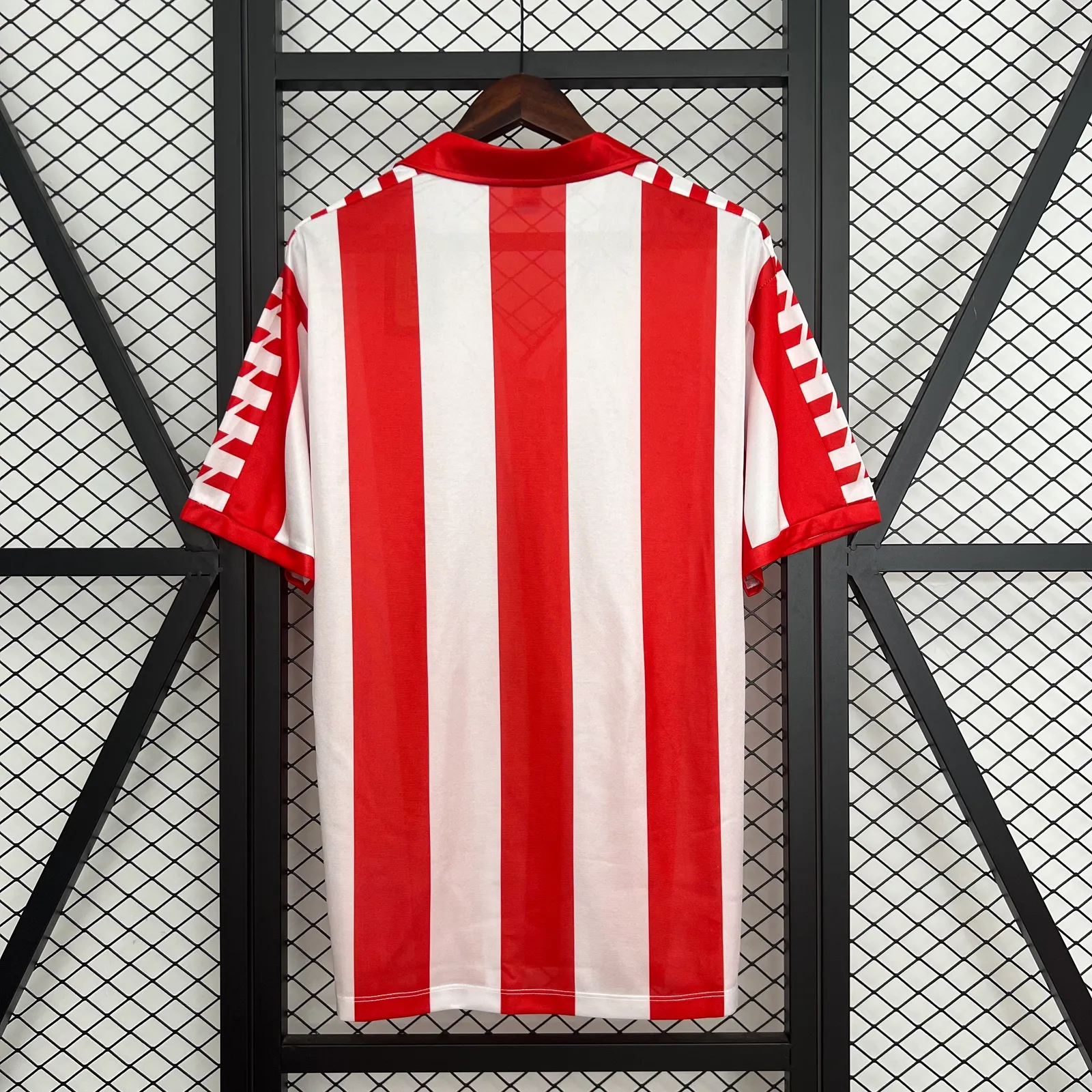 Retro Atletico Madrid 82/83 Home — 2/2