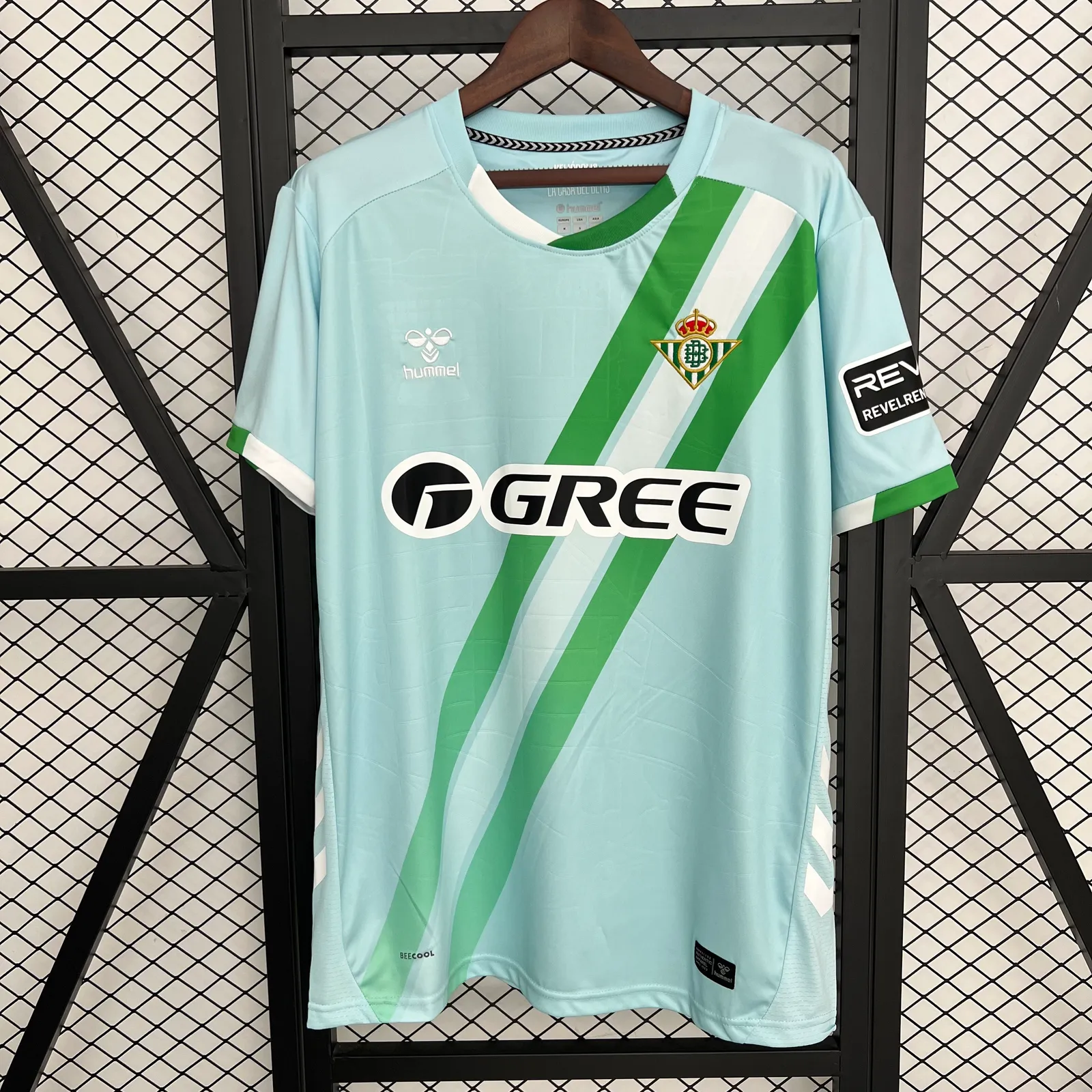 25/26 Real Betis away — 1/2