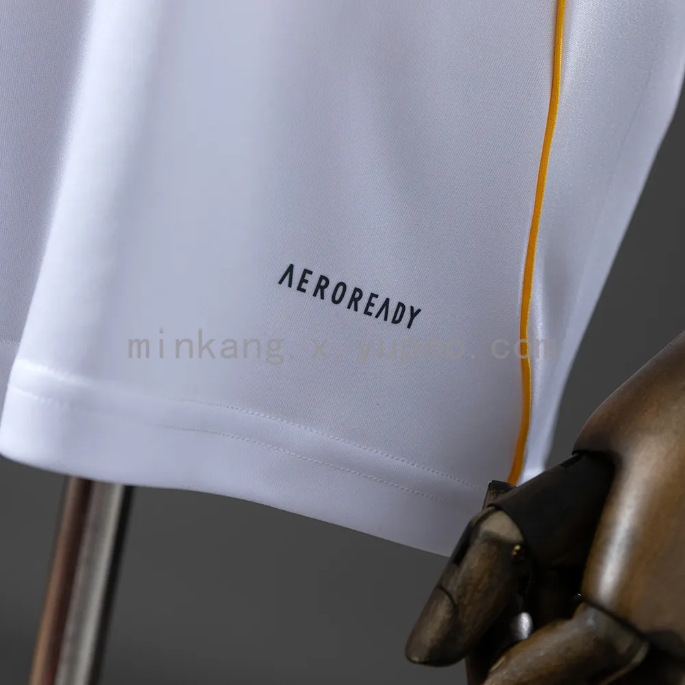 25/26 Real Madrid home — 1/2