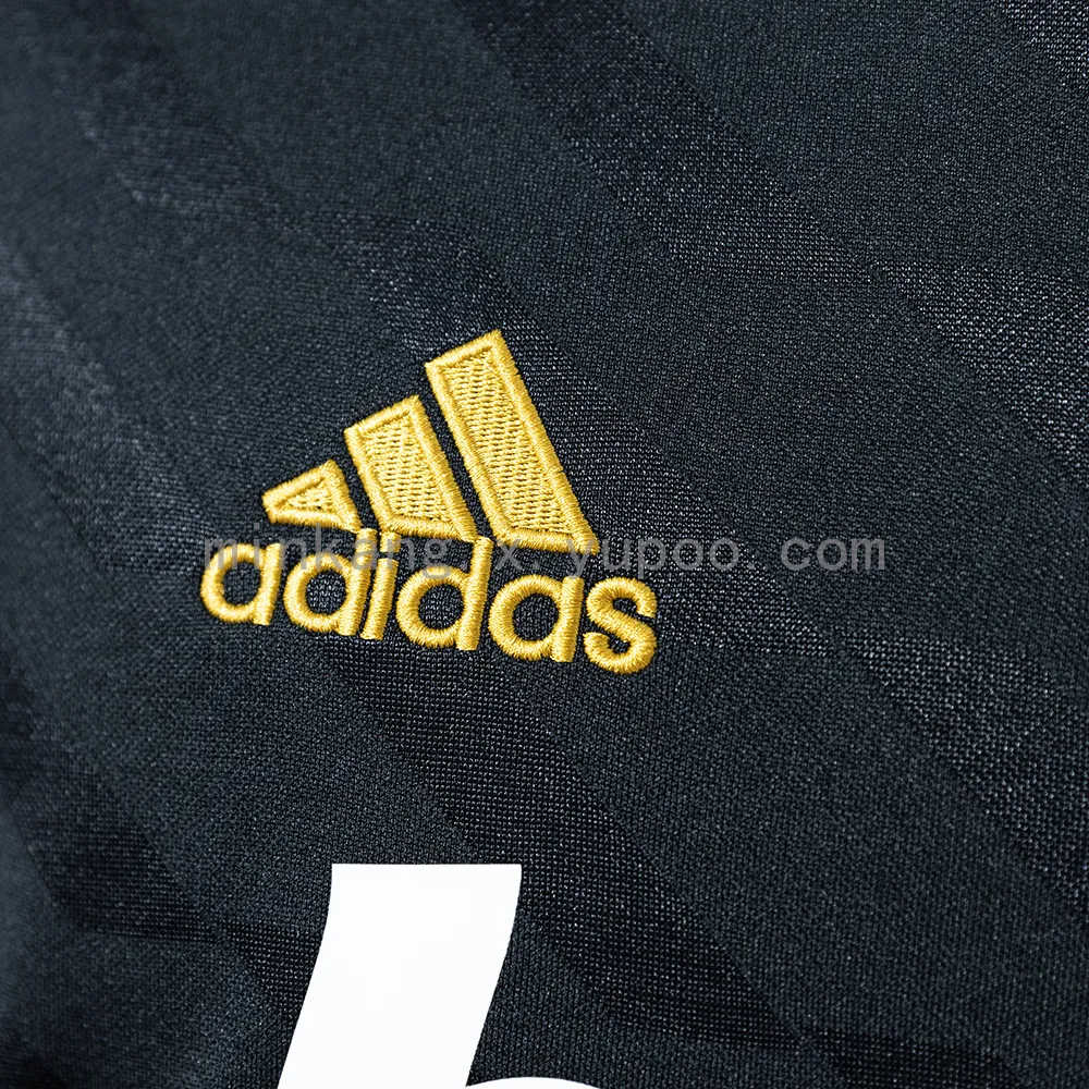 Retro Real Madrid 11/12 Away — 2/2