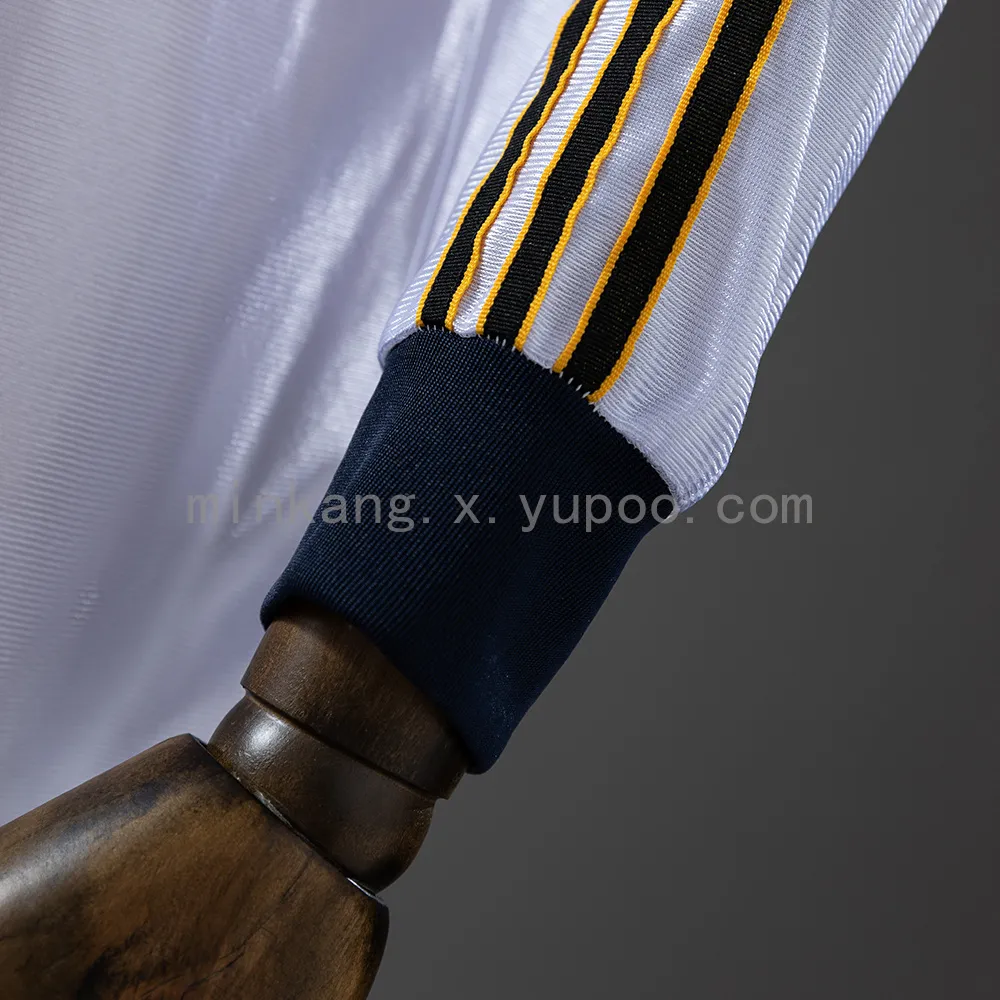 Real Madrid 98/00 Home Long Sleeve Retro Jersey — 1/2