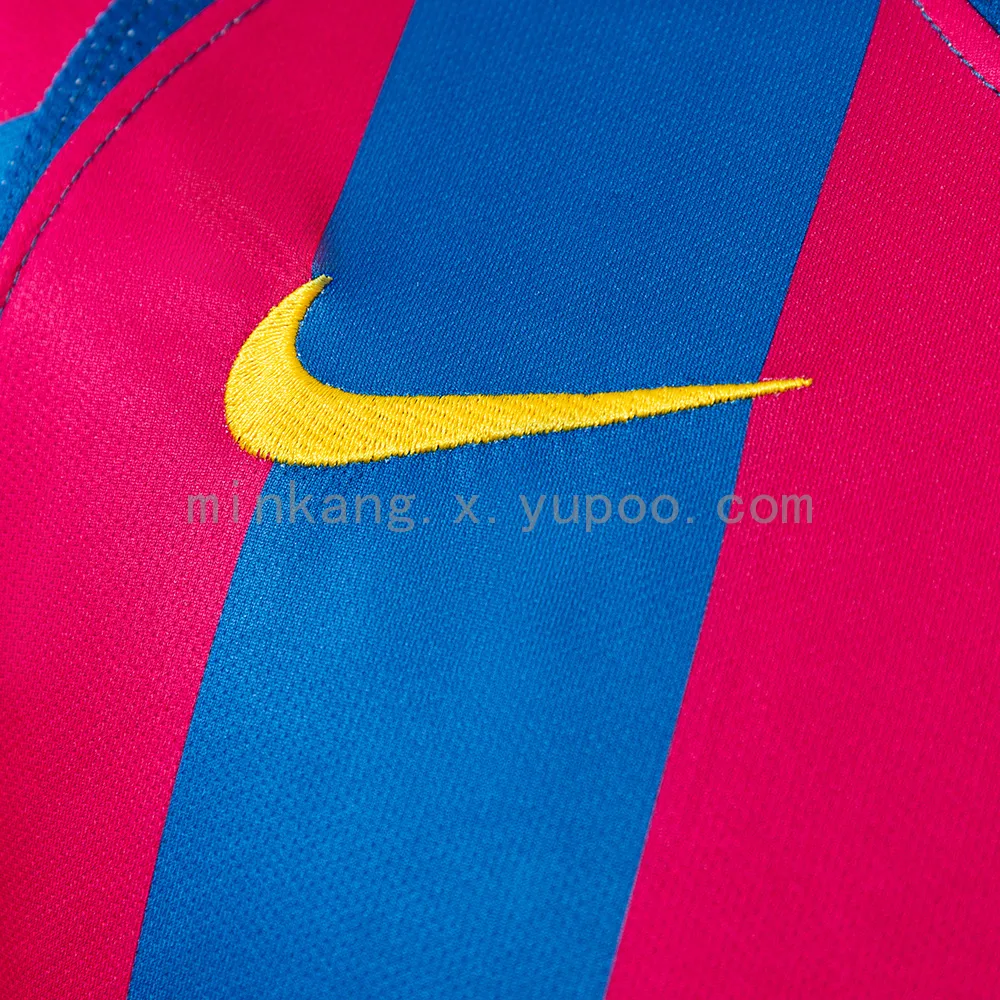 Barcelona 2005/06 Home Long Sleeve Retro Jersey — 2/2