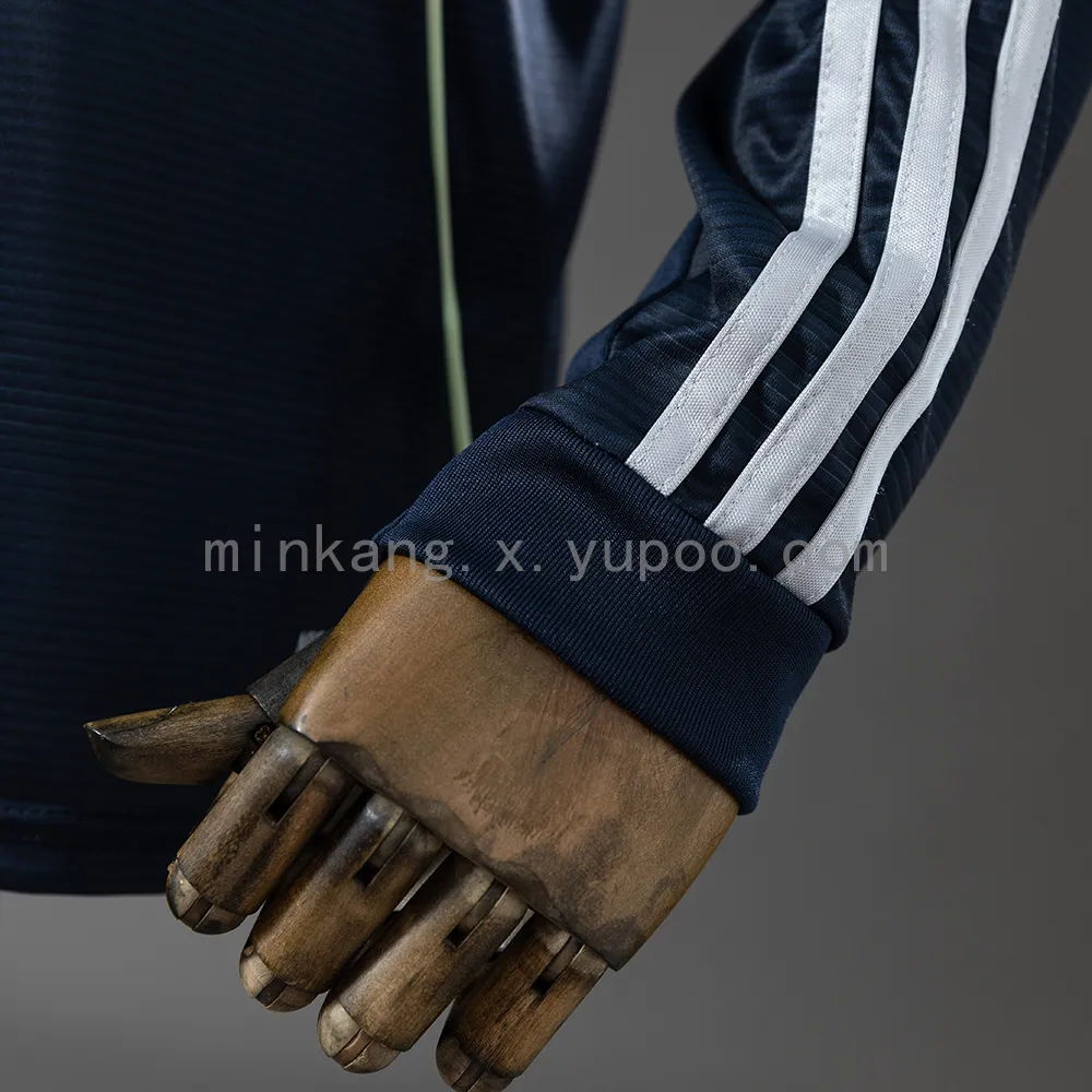 Real Madrid 25/26 Away Long Sleeve Jersey — 2/2