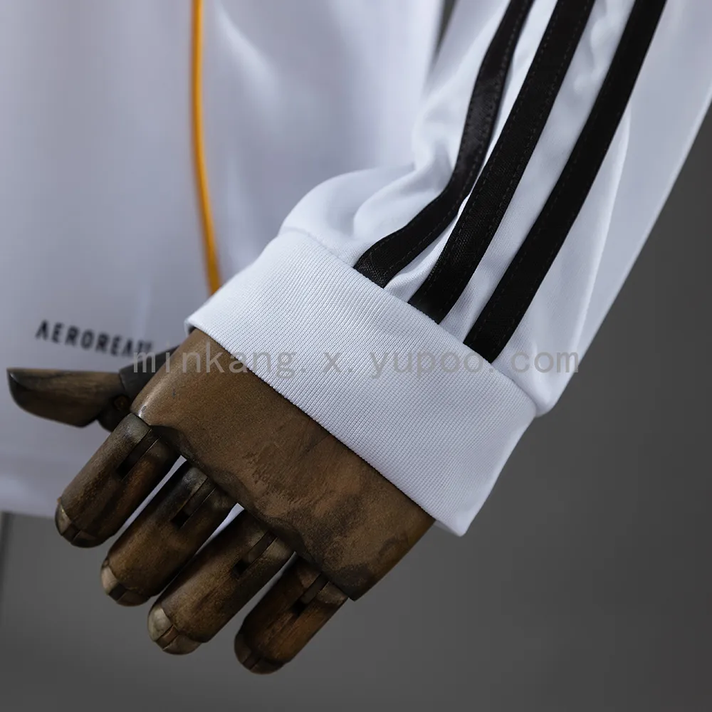 Real Madrid 25/26 Home Long Sleeve Jersey — 2/2