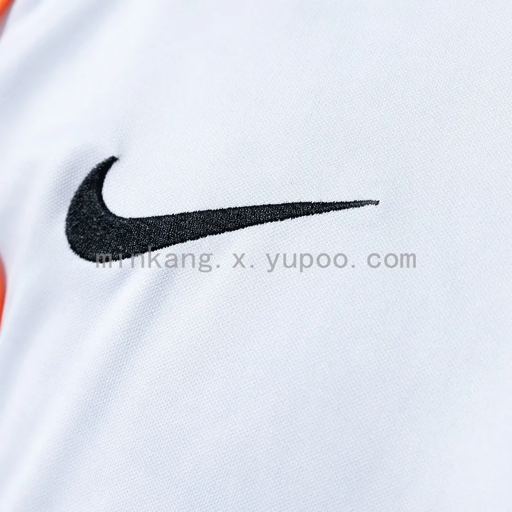 Valencia 04/05 Home Retro Jersey — 2/2