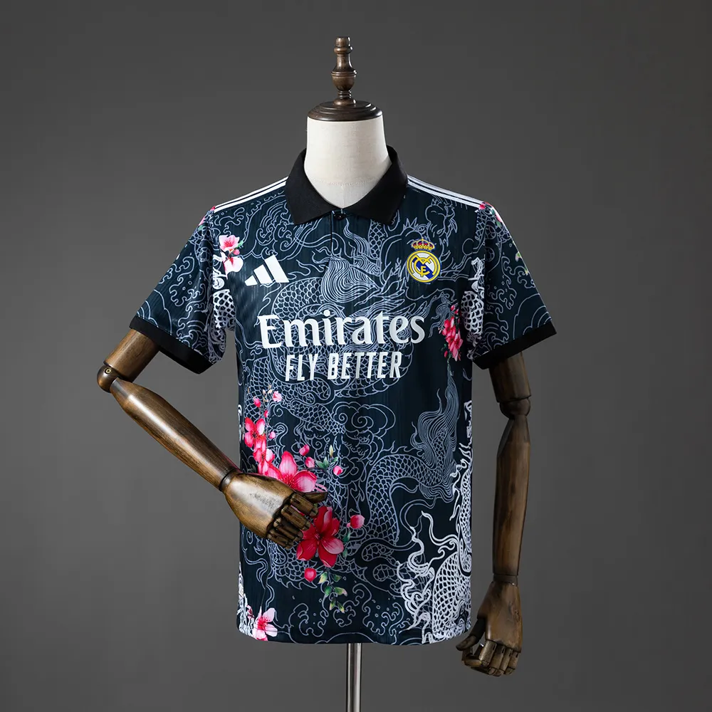 Real Madrid 25/26 Special Edition - Black Jersey — 2/2
