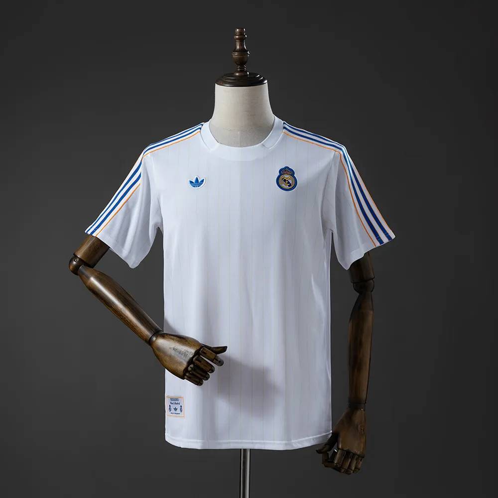Real Madrid Terrace Icons T-Shirt White Blue — 1/2
