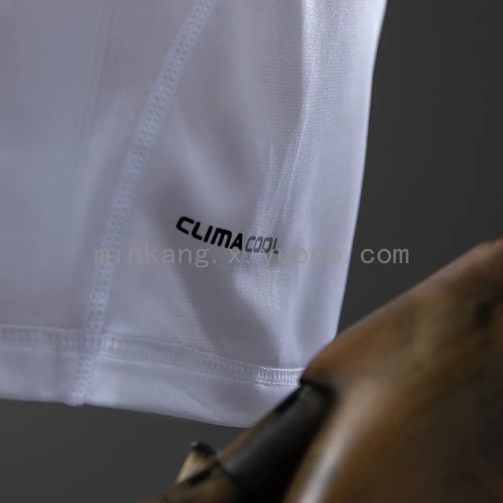 Retro Real Madrid 10/11 home