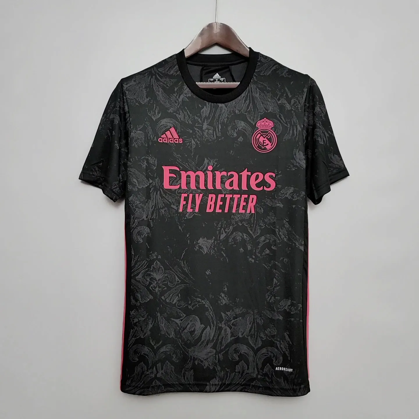 20/21 Real Madrid third away — 1/2